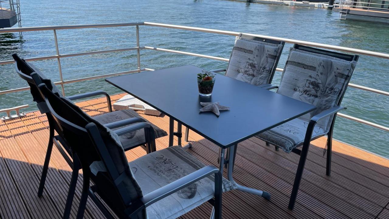 Hausboote Am Baerwalder See Traumhaus-Mieten Klitten Εξωτερικό φωτογραφία